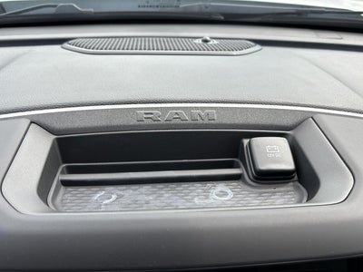 2026 RAM Ram 3500 Chassis Tradesman/Big Horn