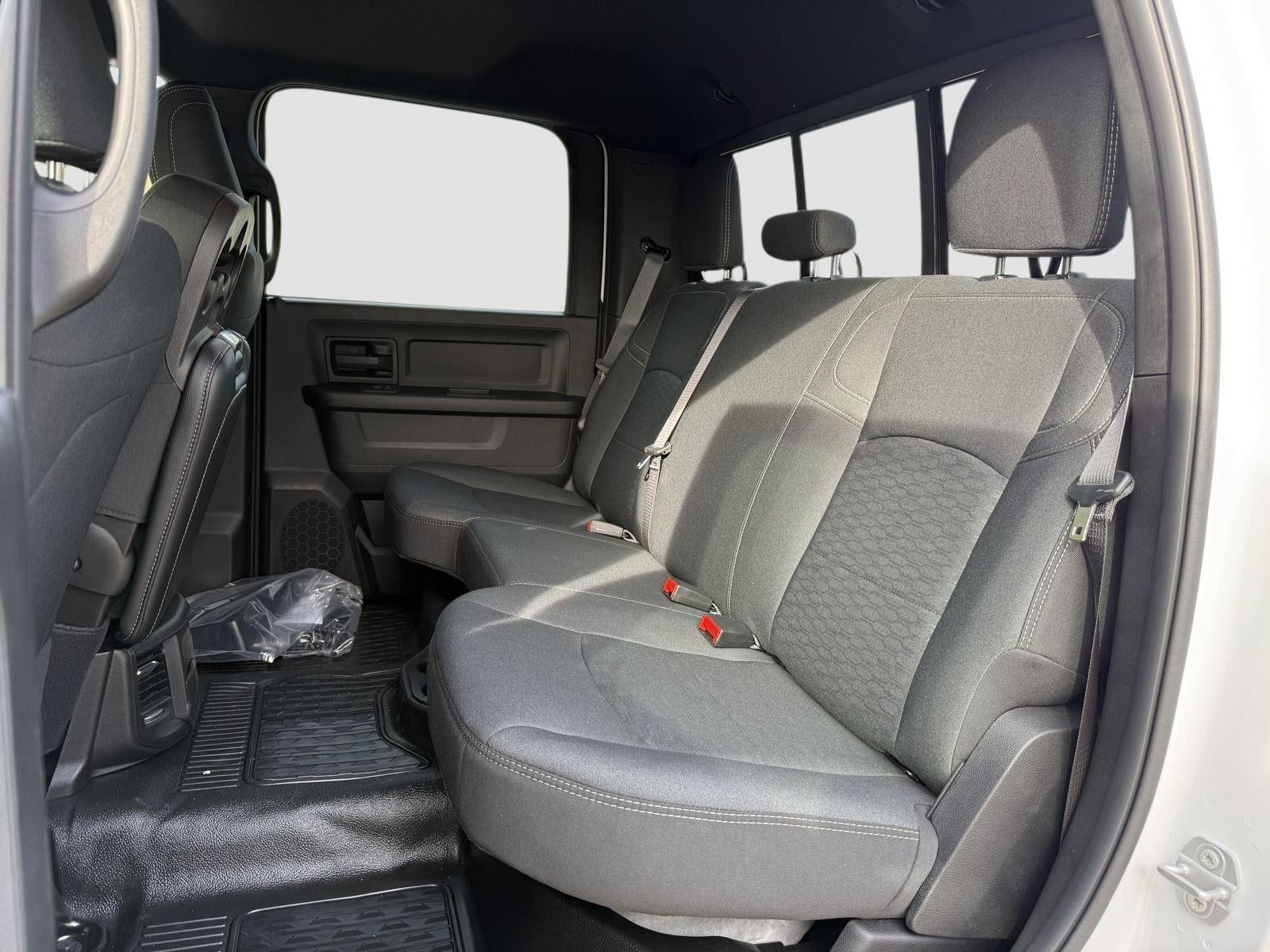 2026 RAM Ram 3500 Chassis Cab RAM 3500 TRADESMAN CREW CAB CHASSIS 4X4 60' CA