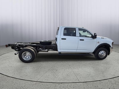 2026 RAM Ram 3500 Chassis Cab RAM 3500 TRADESMAN CREW CAB CHASSIS 4X4 60' CA