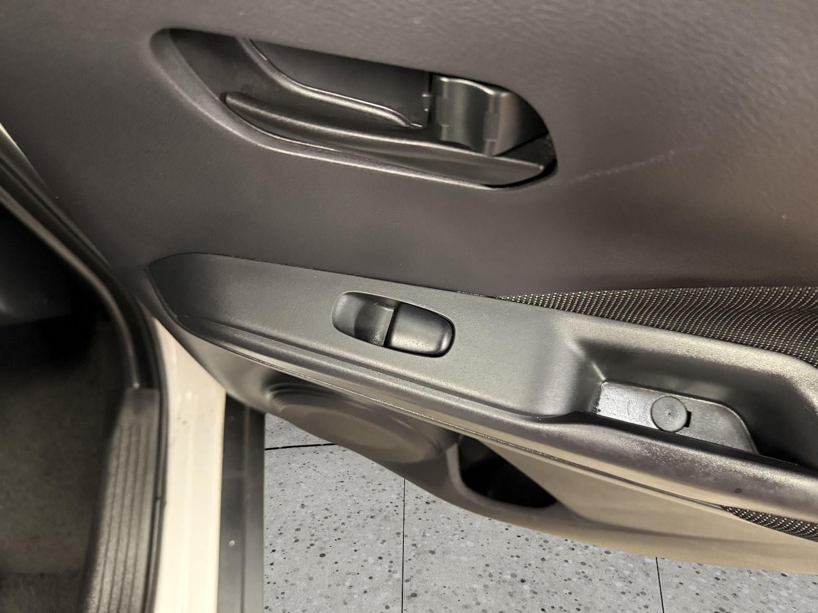 2020 Nissan Kicks S Xtronic CVT