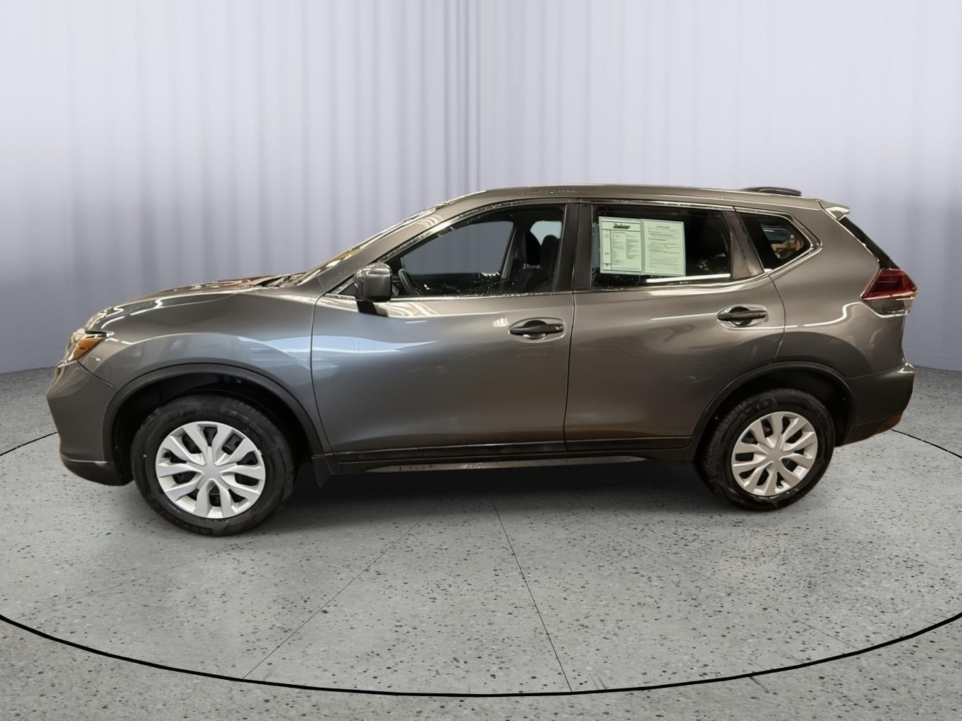Used 2018 Nissan Rogue S with VIN 5N1AT2MV9JC771839 for sale in Kansas City