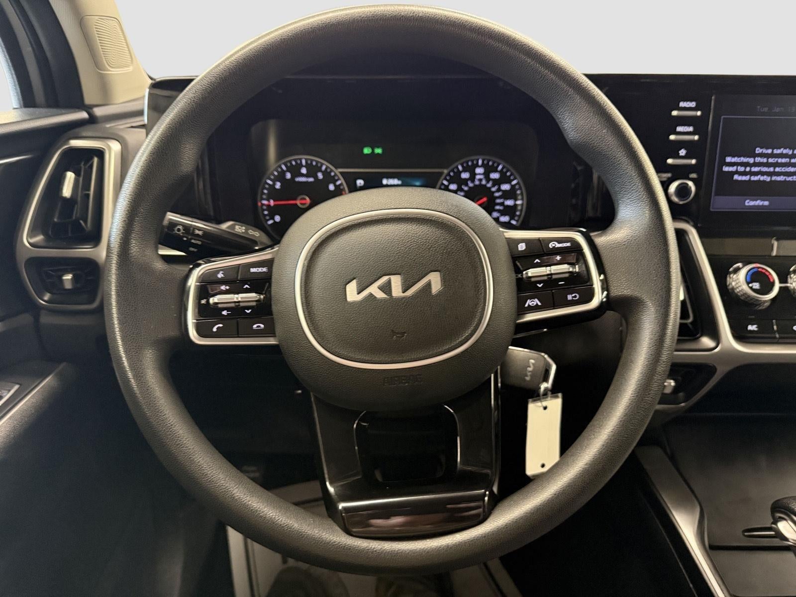 2022 Kia Sorento LX