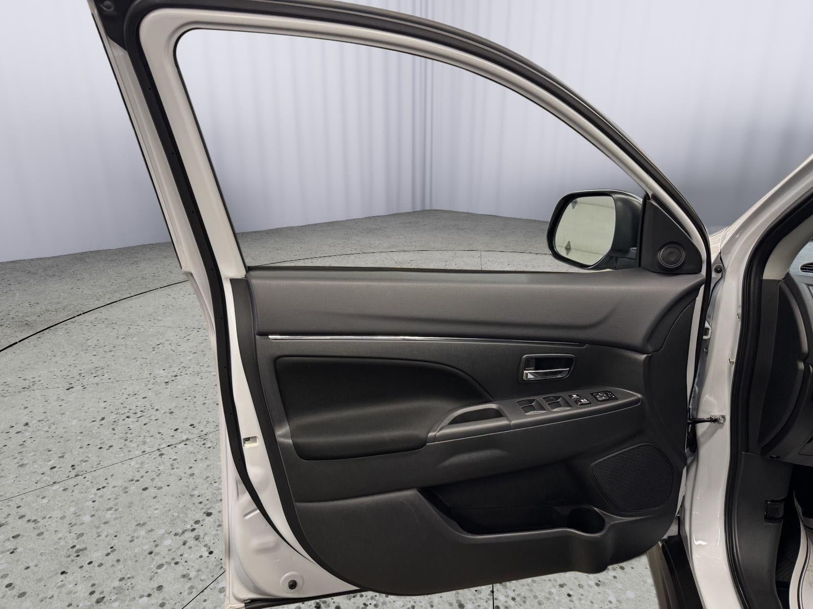 2024 Mitsubishi Outlander Sport Base