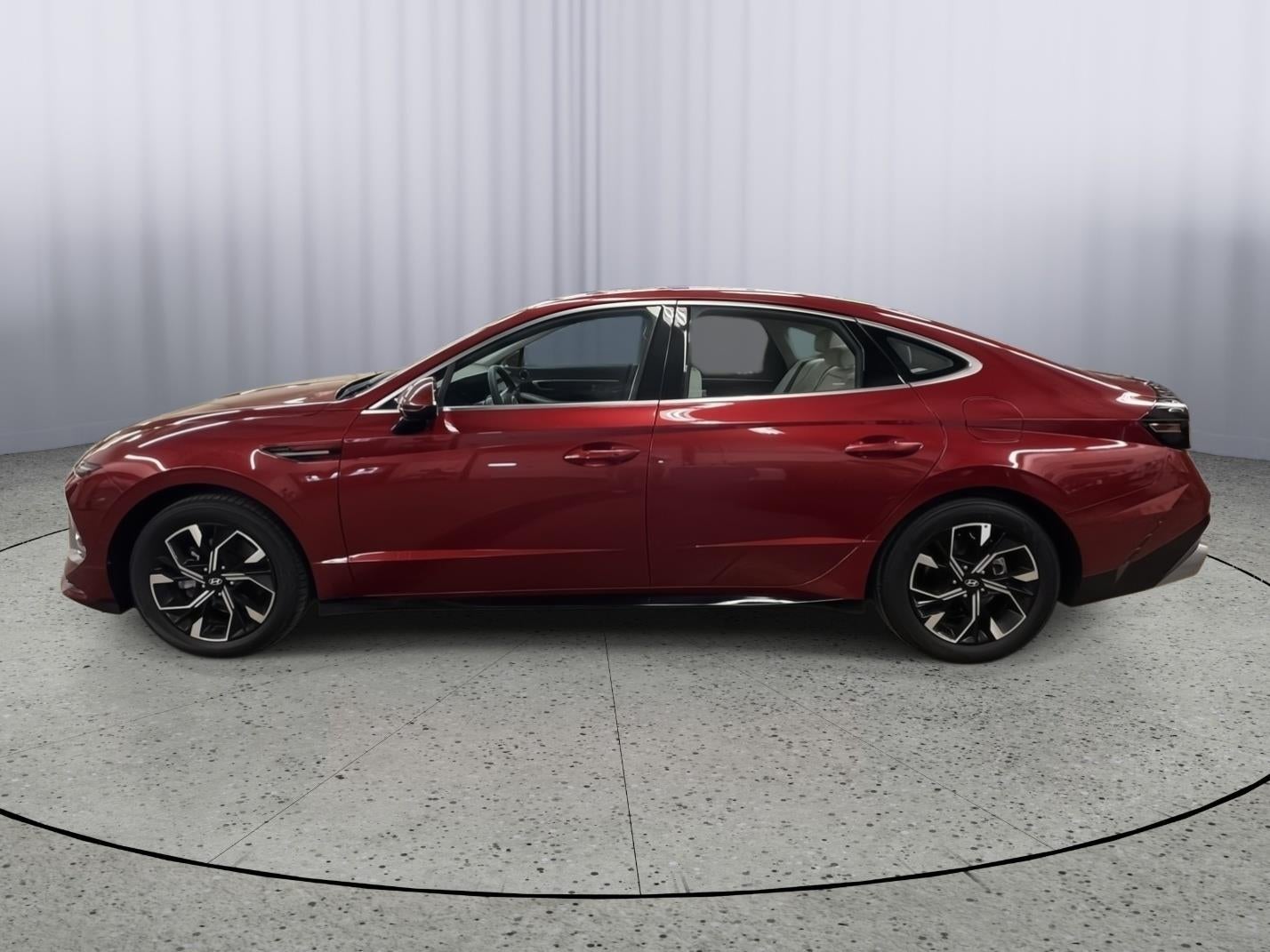 Used 2025 Hyundai Sonata SEL with VIN KMHL64JA1SA464370 for sale in Kansas City