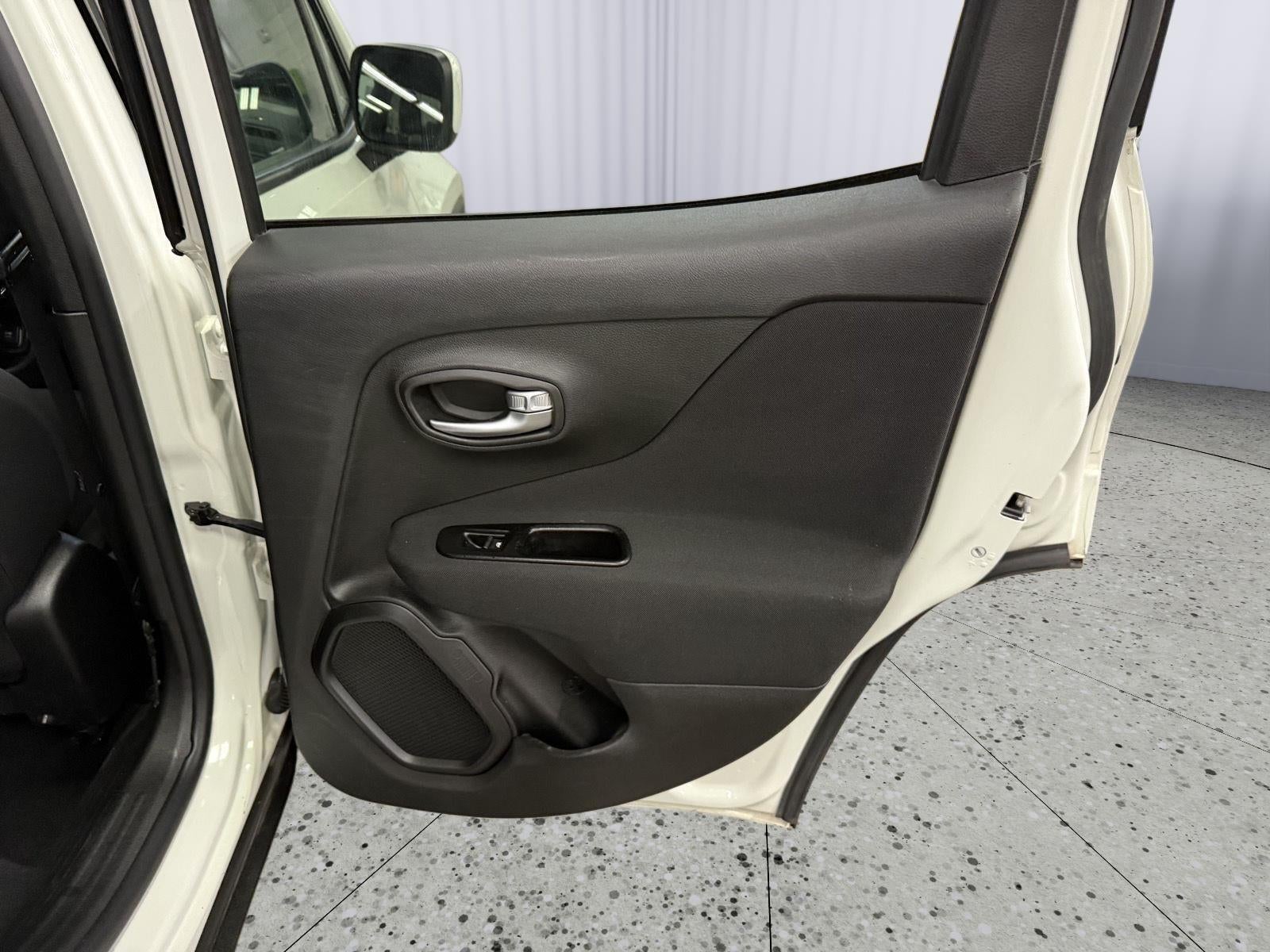 2019 Jeep Renegade Latitude FWD