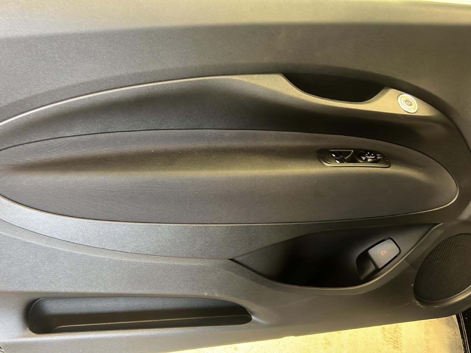 2024 FIAT FIAT 500e 500e INSPI(RED)