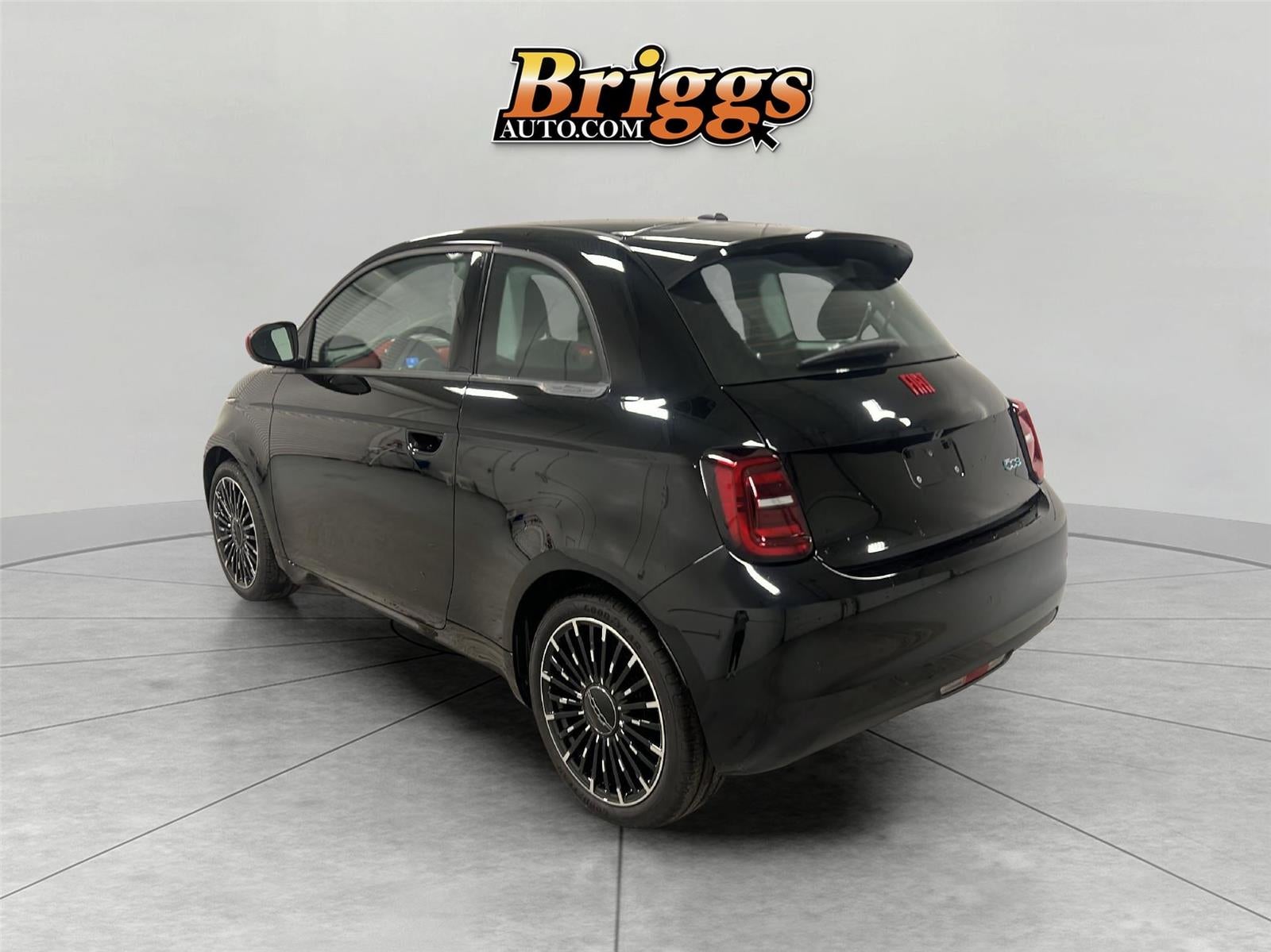 2024 FIAT FIAT 500e 500e INSPI(RED)