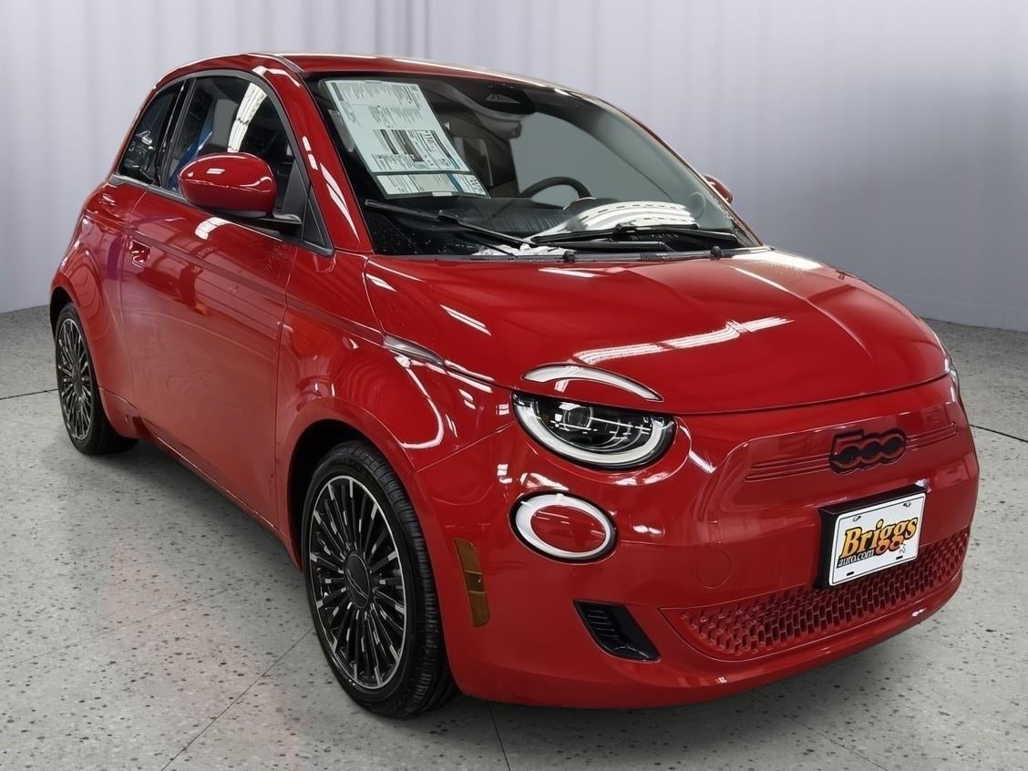 2024 FIAT FIAT 500e 500e INSPI(RED)