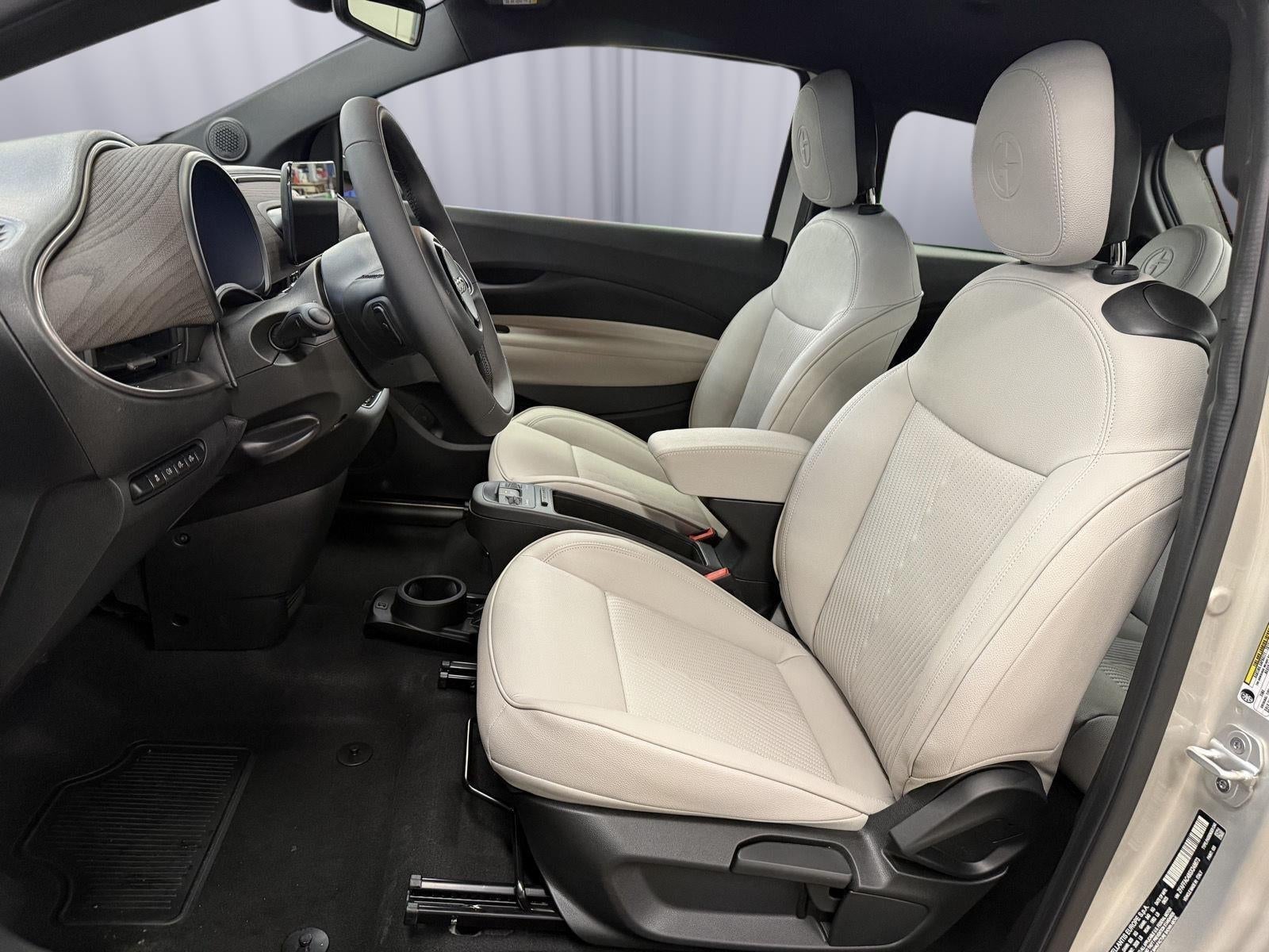 2025 FIAT FIAT 500e GIORGIO ARMANI Collector's Edition