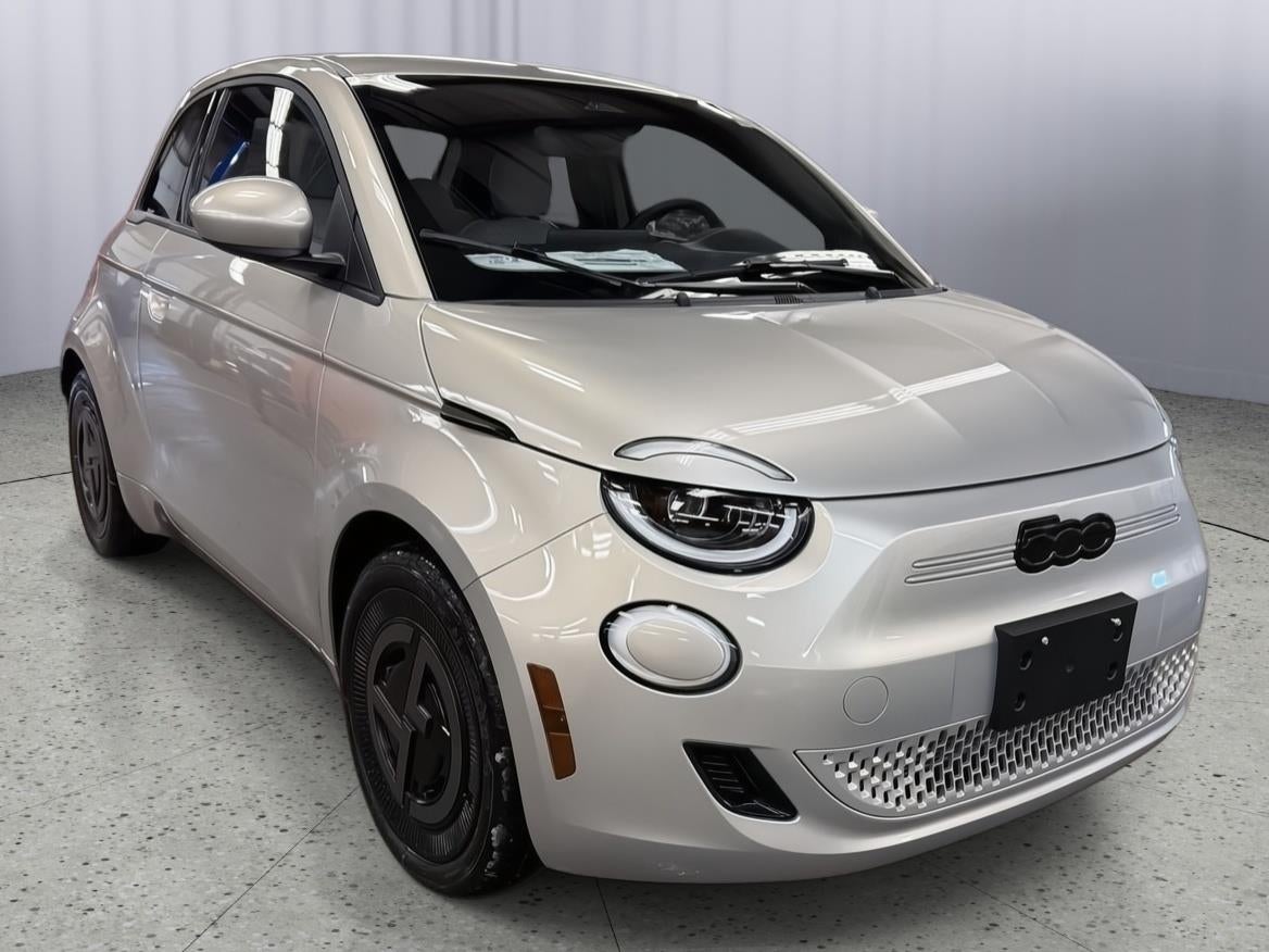 2025 FIAT FIAT 500e GIORGIO ARMANI Collector's Edition