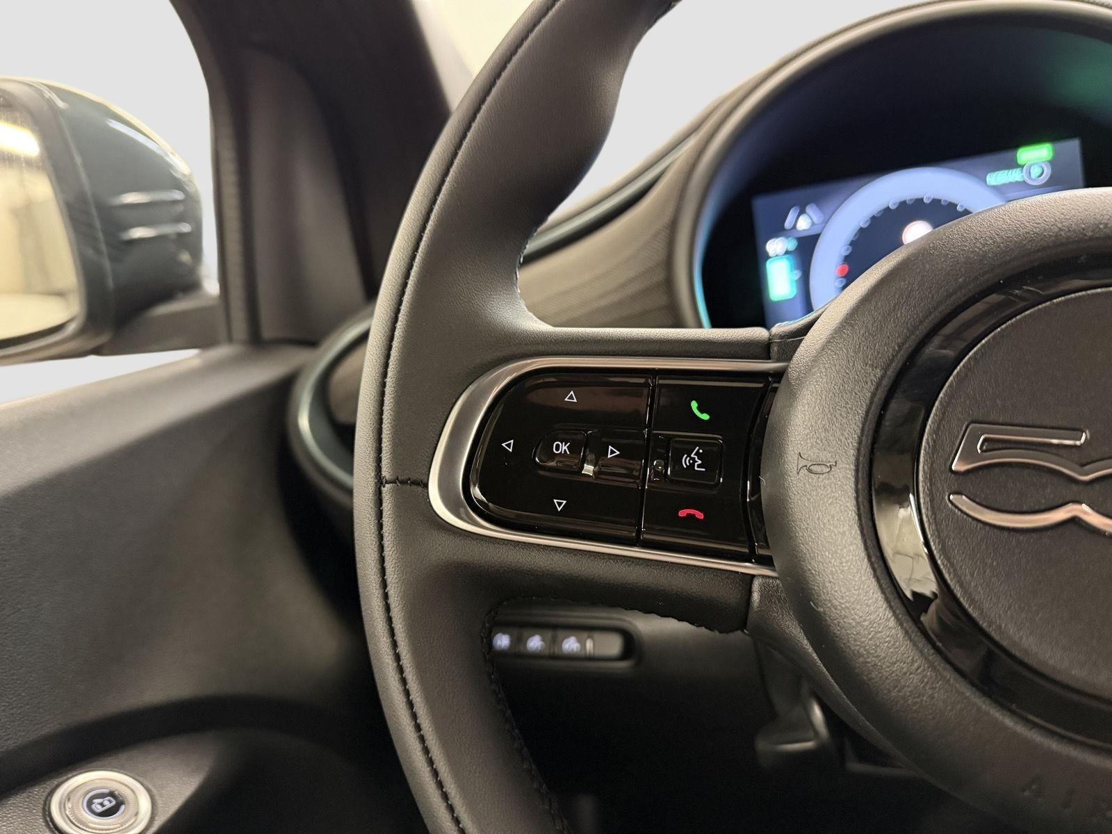 2025 FIAT FIAT 500e GIORGIO ARMANI Collector's Edition