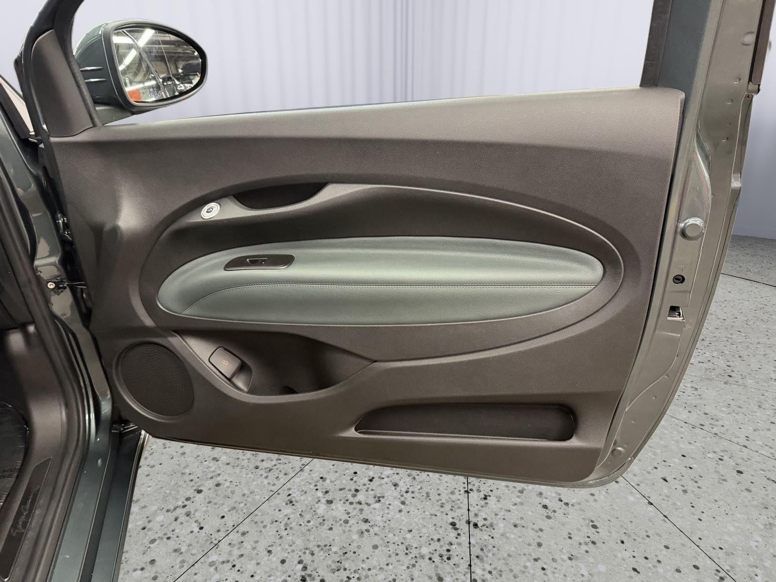 2025 FIAT FIAT 500e GIORGIO ARMANI Collector's Edition