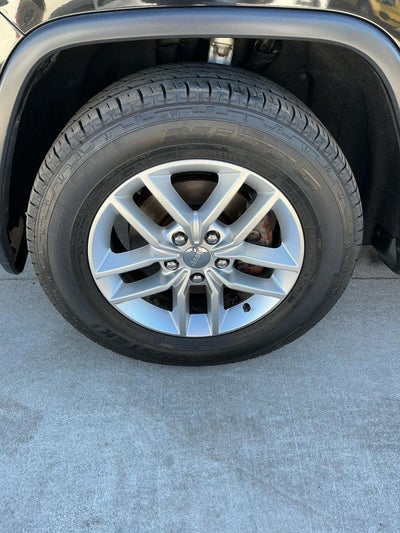2017 Jeep Grand Cherokee Laredo