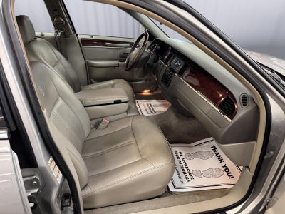 2003 Lincoln Town Car Cartier
