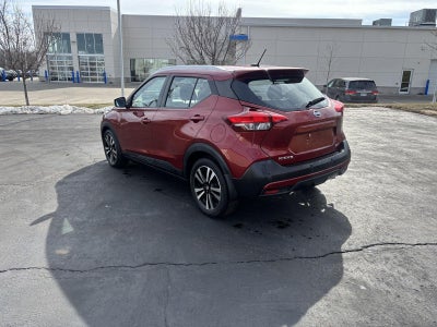 2020 Nissan Kicks SV
