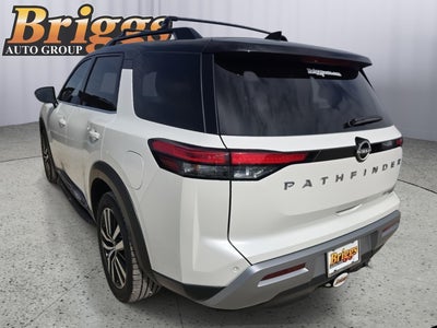 2023 Nissan Pathfinder Platinum