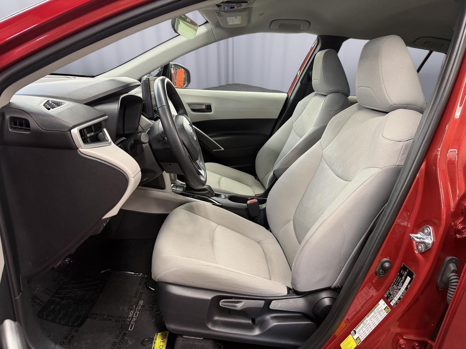 2025 Toyota Corolla Cross LE