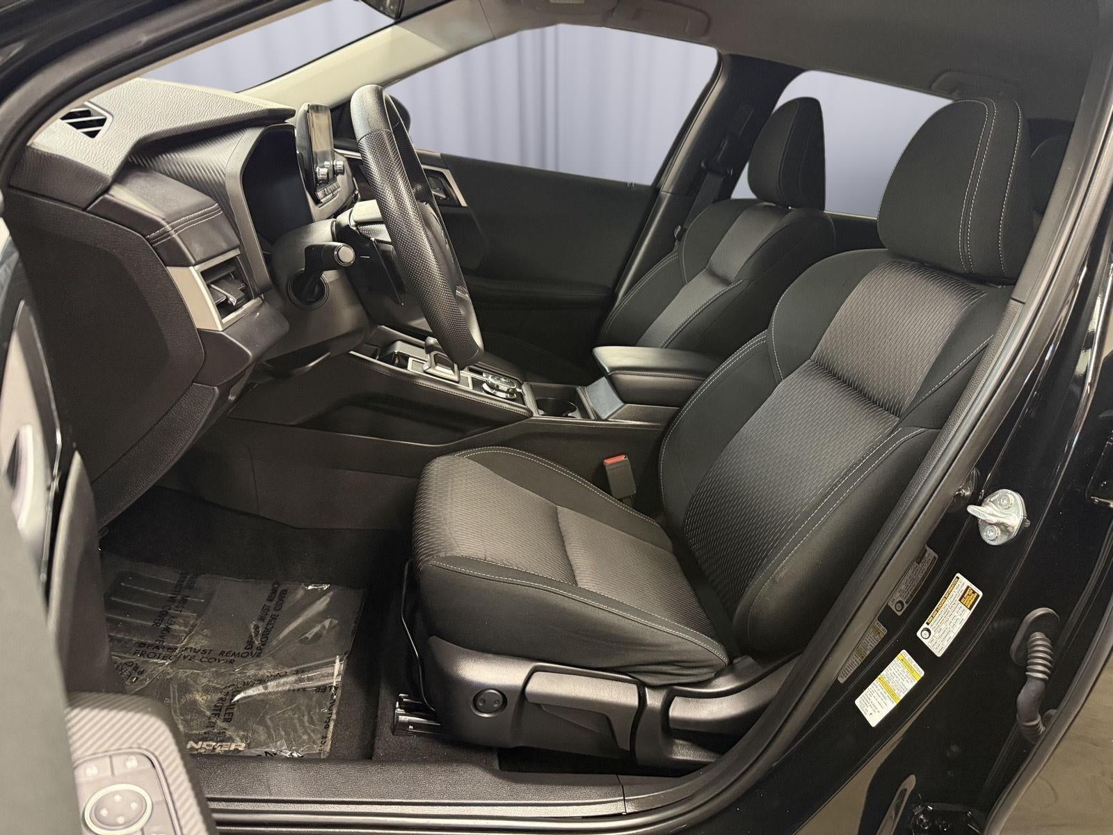 2024 Mitsubishi Outlander ES