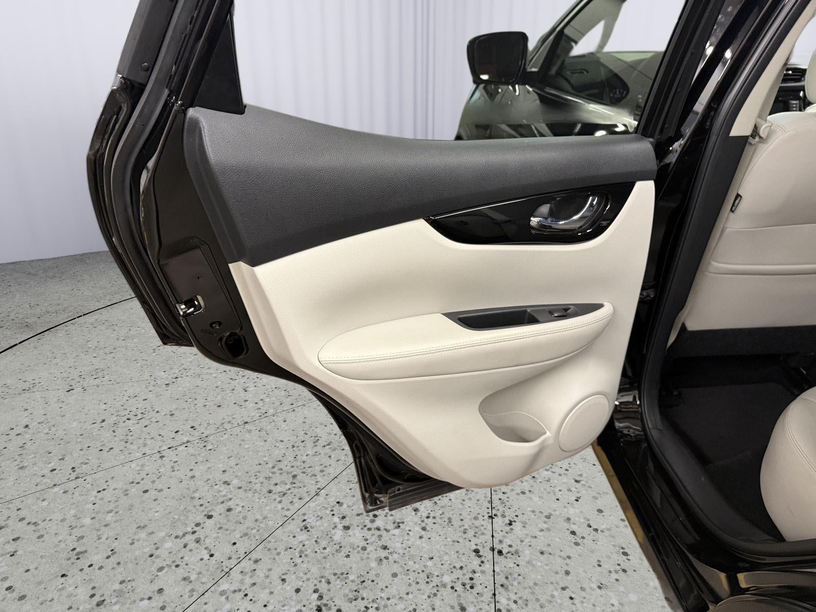 2022 Nissan Rogue Sport SL