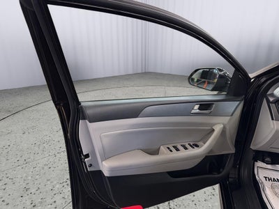 2018 Hyundai Sonata Hybrid SE