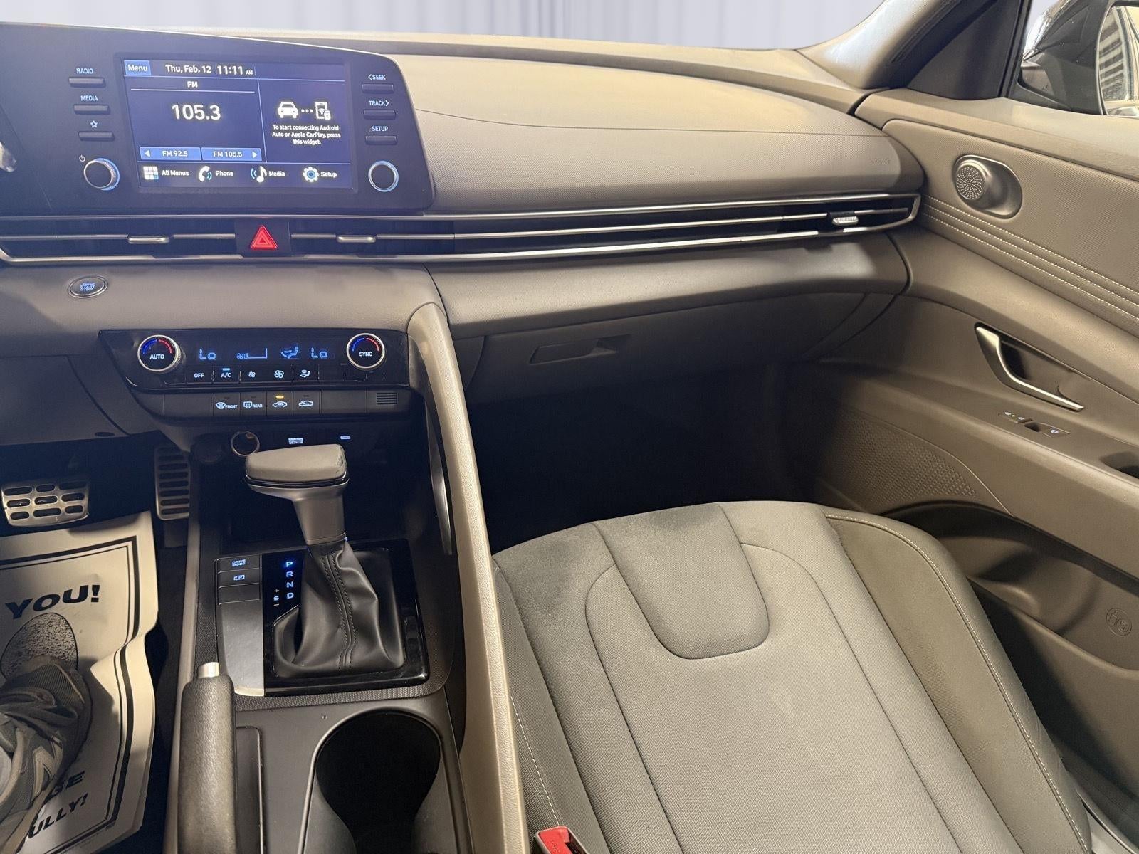 2025 Hyundai Elantra SEL Sport