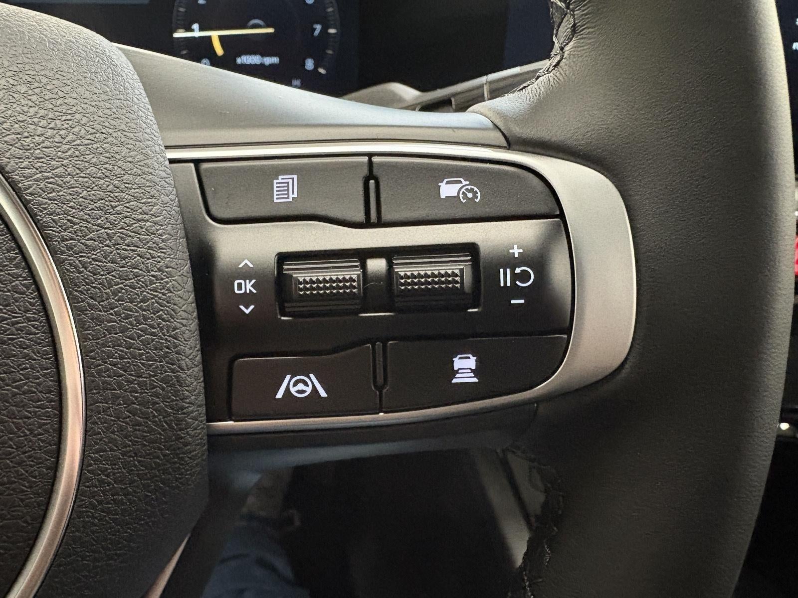 2025 Kia K5 EX