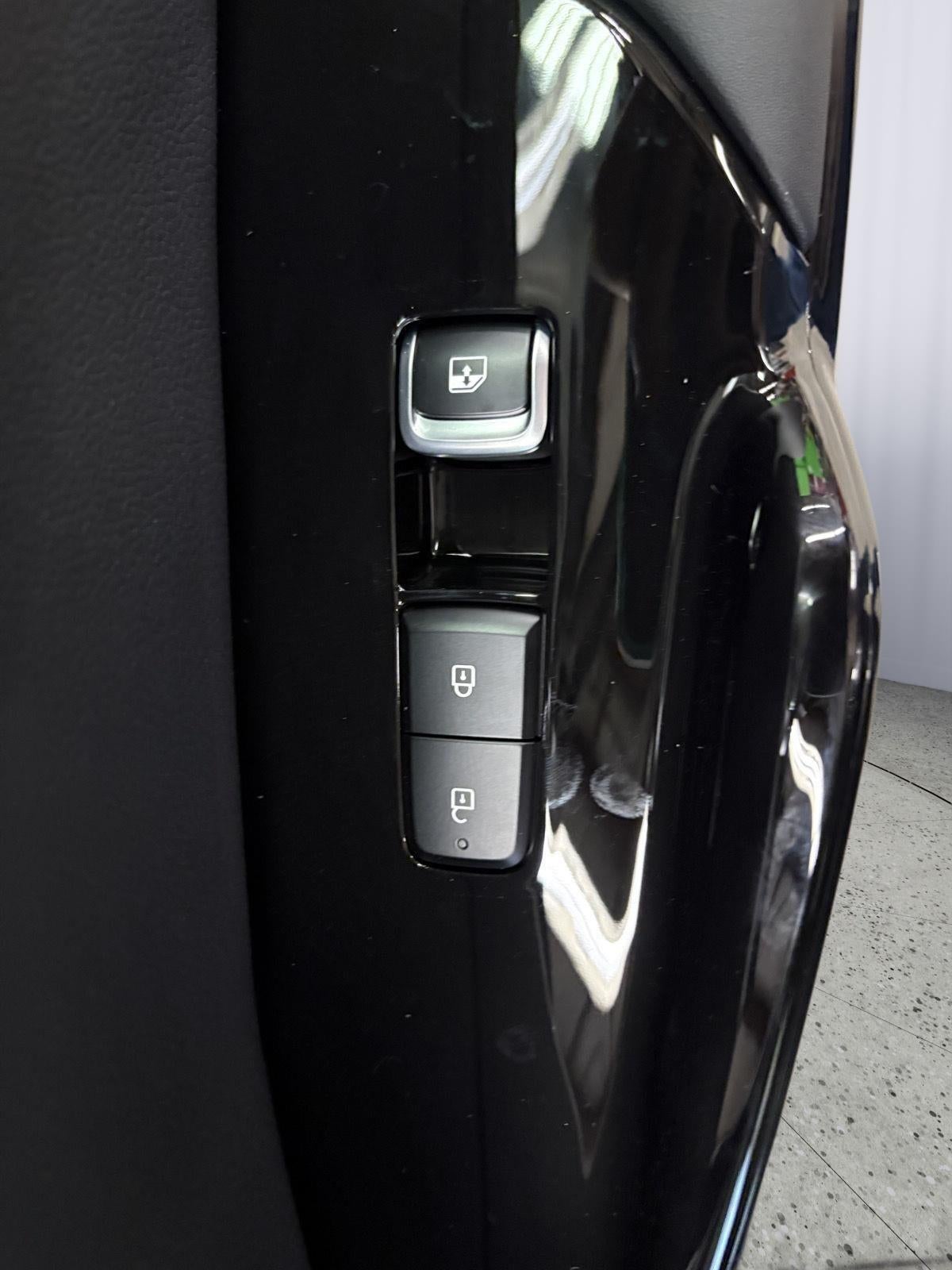 2025 Kia K5 EX