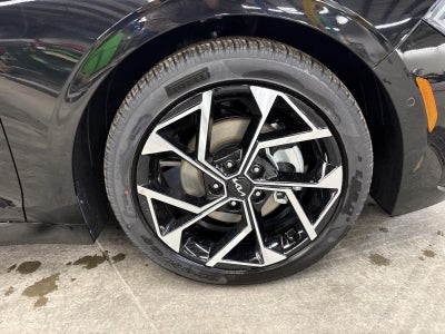 2025 Kia K5 EX