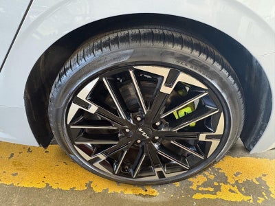 2025 Kia K5 GT