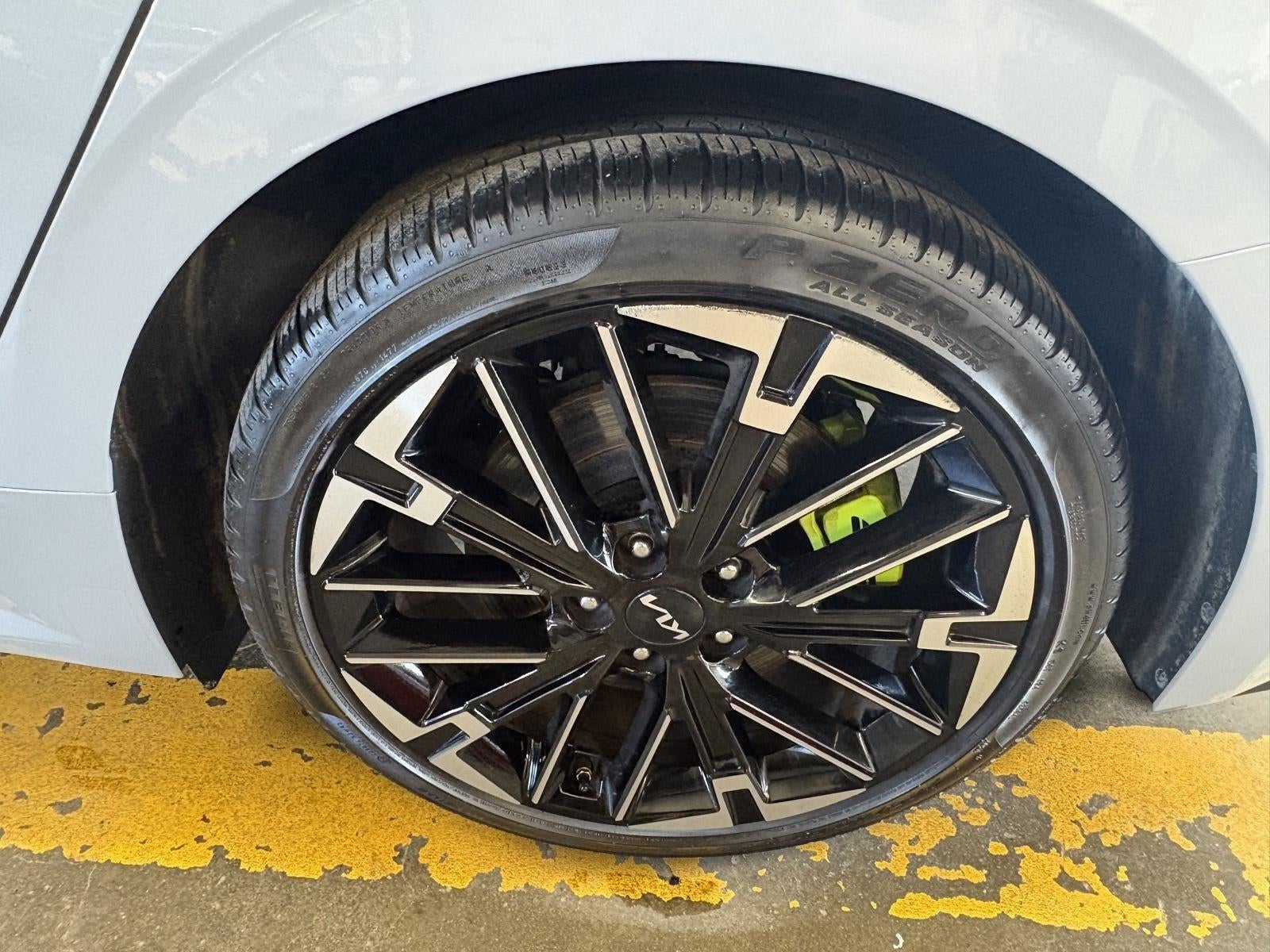 2025 Kia K5 GT