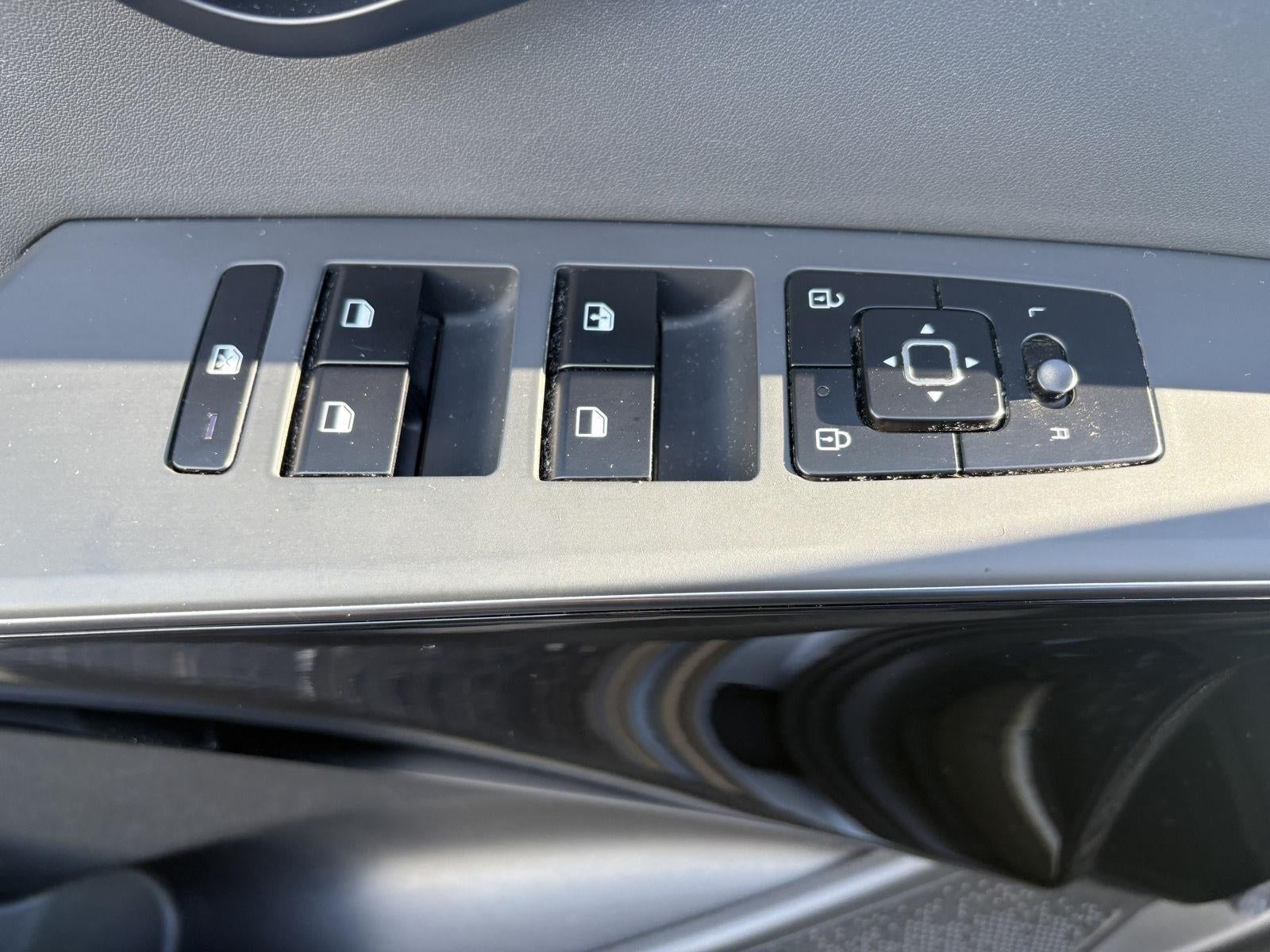 2023 Kia Niro EX
