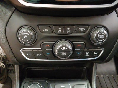 2019 Jeep Cherokee Overland