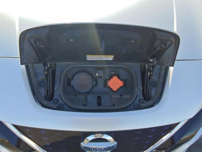 2022 Nissan LEAF S