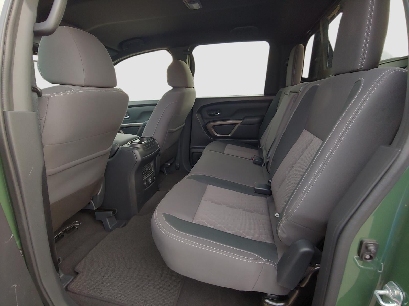 2024 Nissan Titan SV