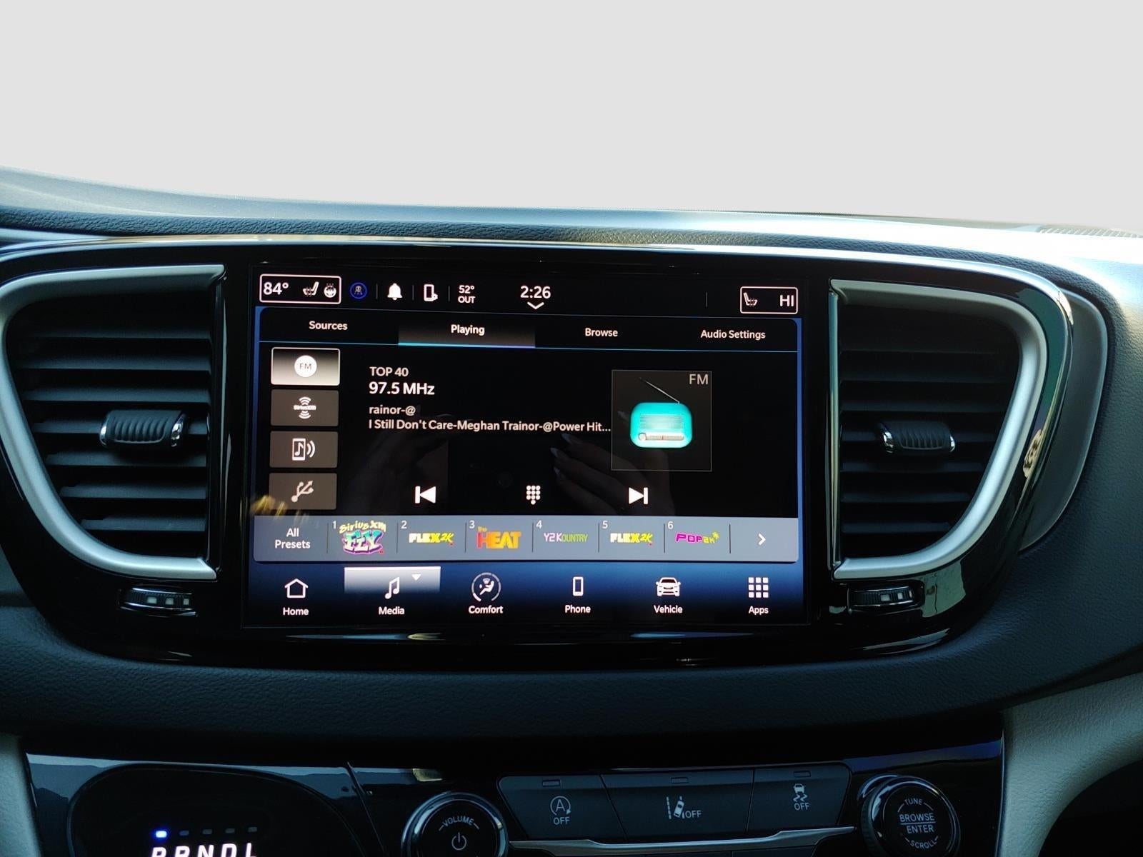 2022 Chrysler Pacifica Touring-L