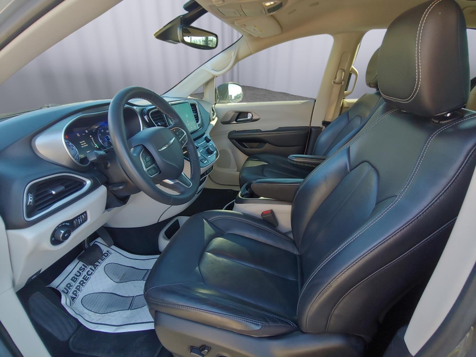 2022 Chrysler Pacifica Touring-L