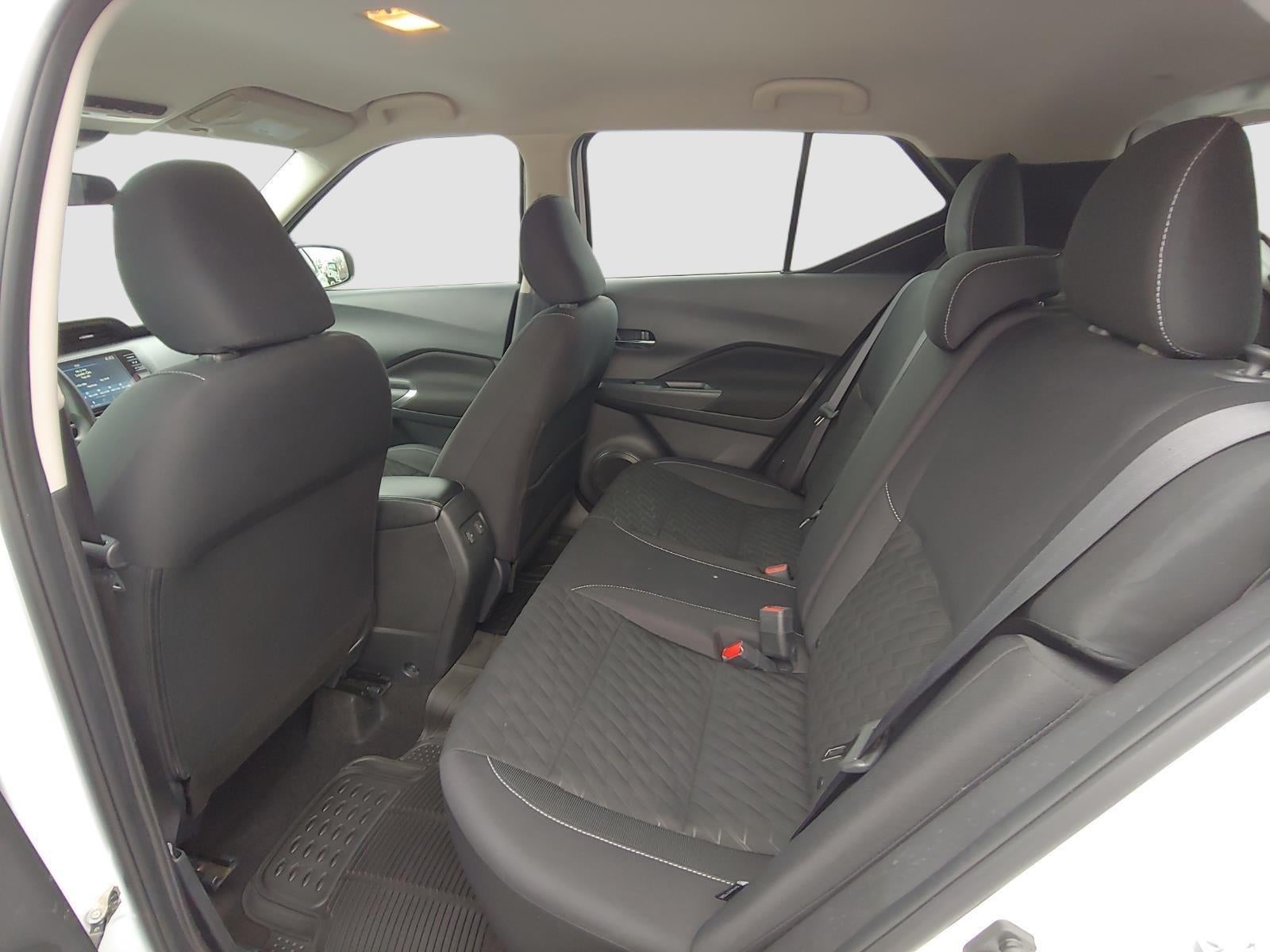 2022 Nissan Kicks SV