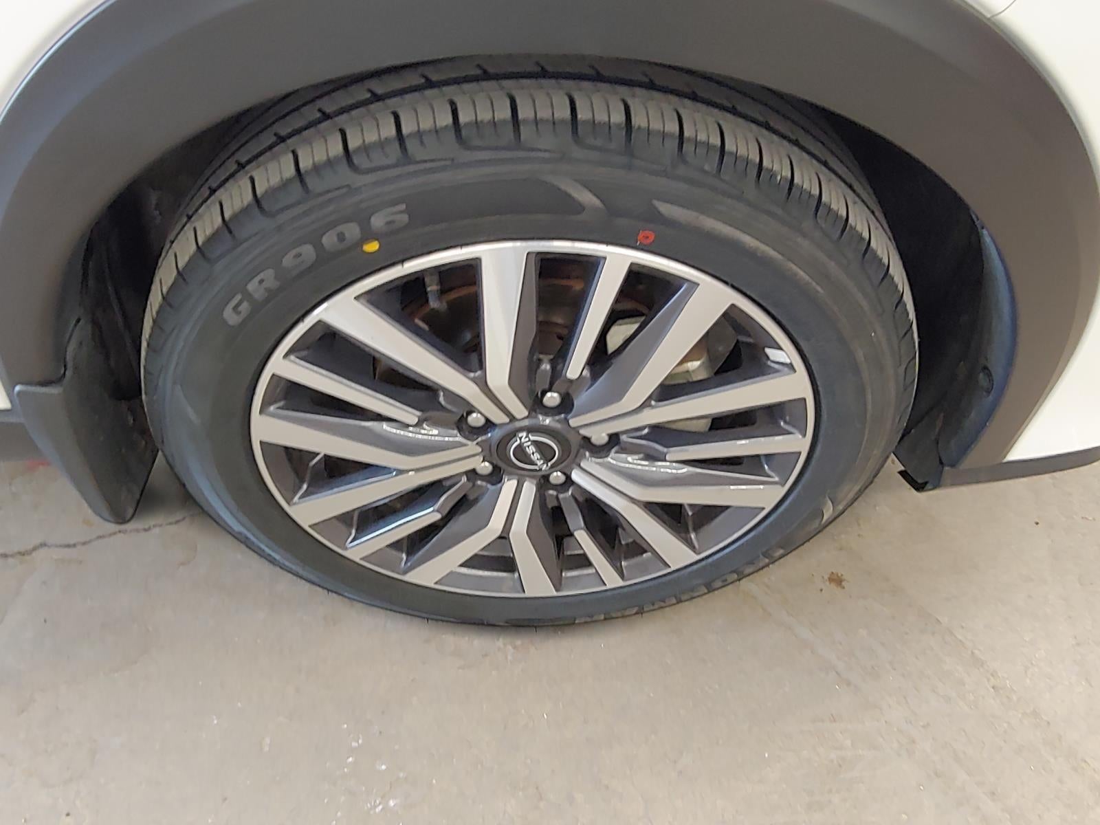 2022 Nissan Kicks SV