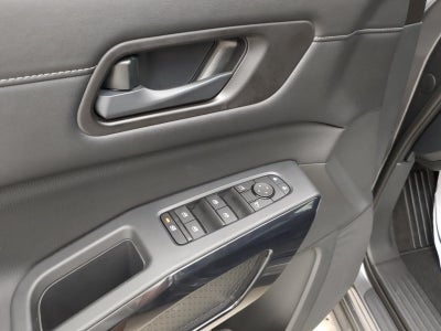2024 Nissan Pathfinder S