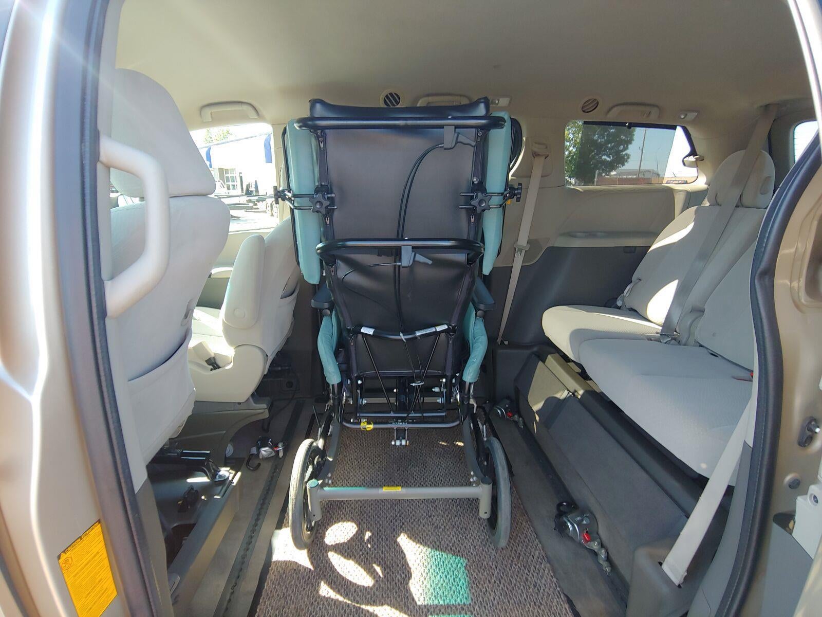 2011 Toyota SIENNA Base