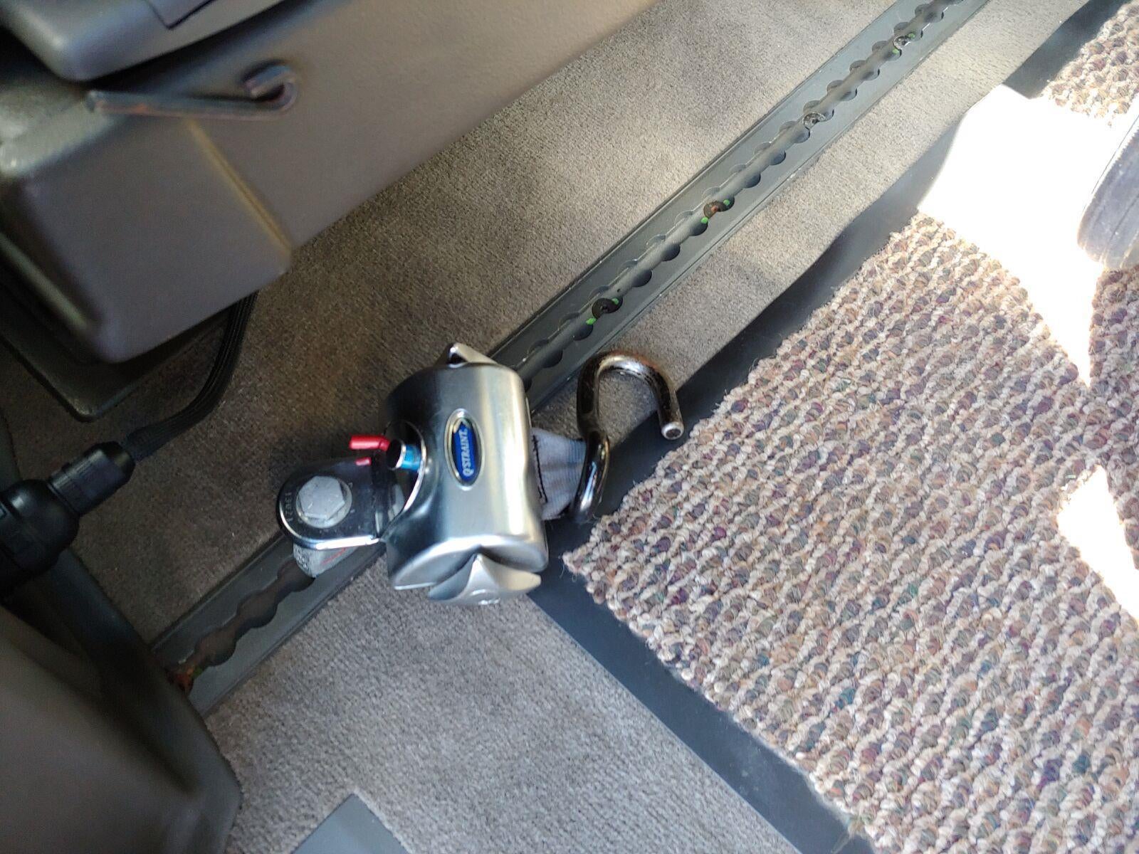 2011 Toyota SIENNA Base