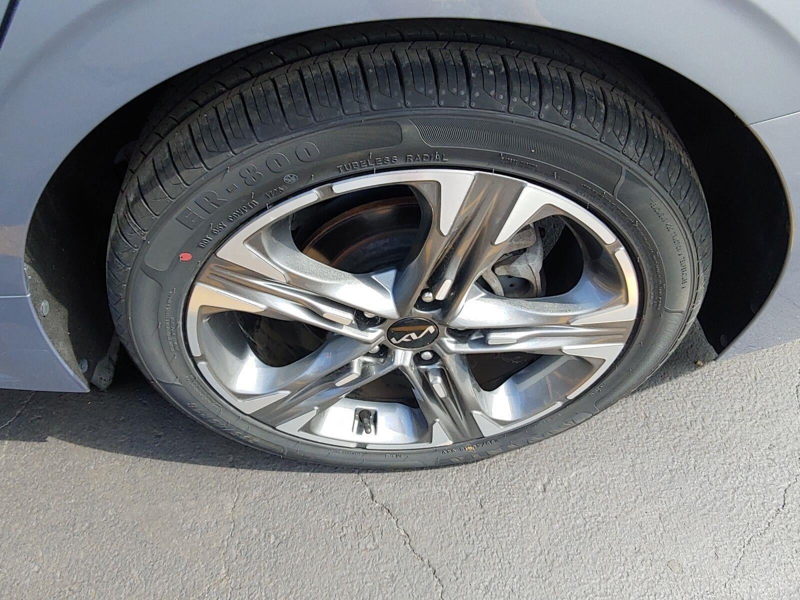 2024 Kia K5 EX