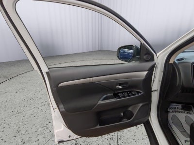 2017 Mitsubishi Outlander ES