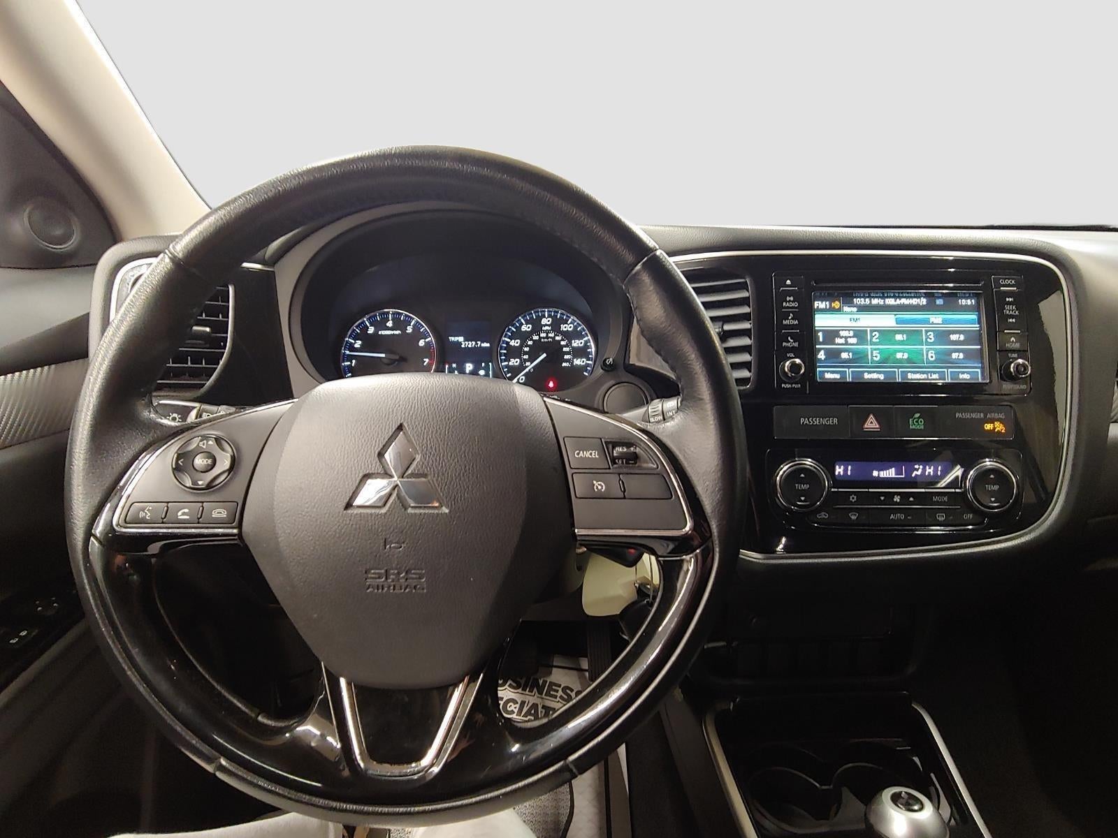 2017 Mitsubishi Outlander ES