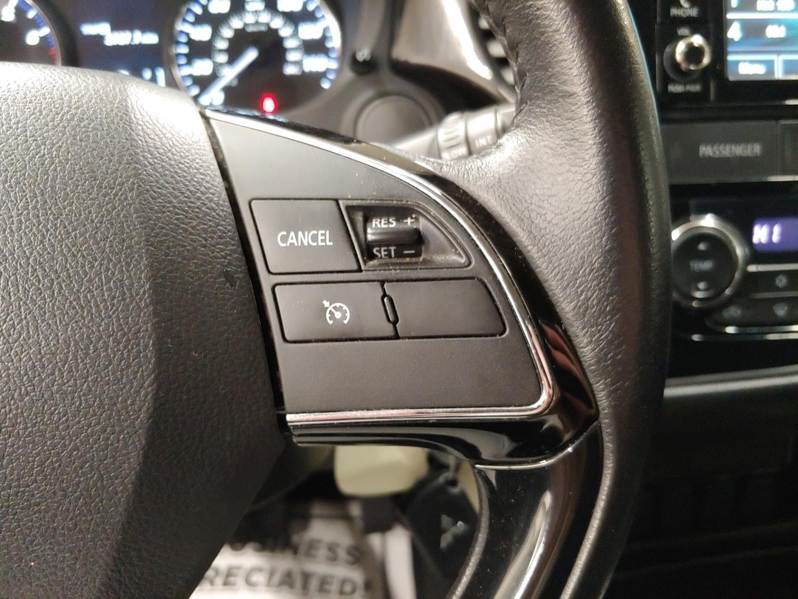 2017 Mitsubishi Outlander ES