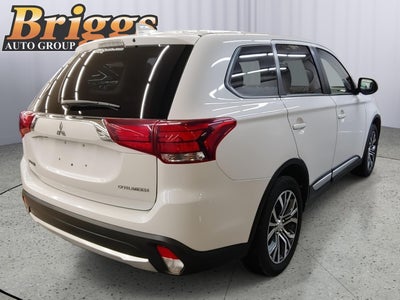 2017 Mitsubishi Outlander ES