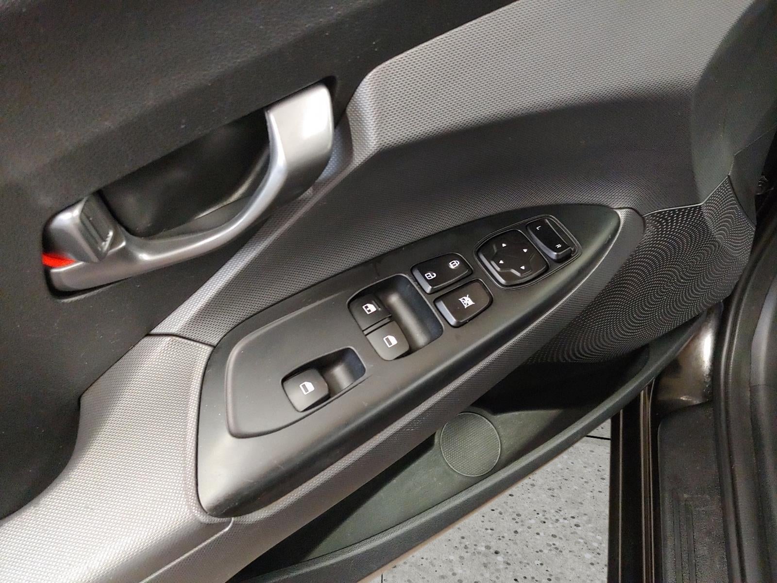 2019 Hyundai Veloster 2.0