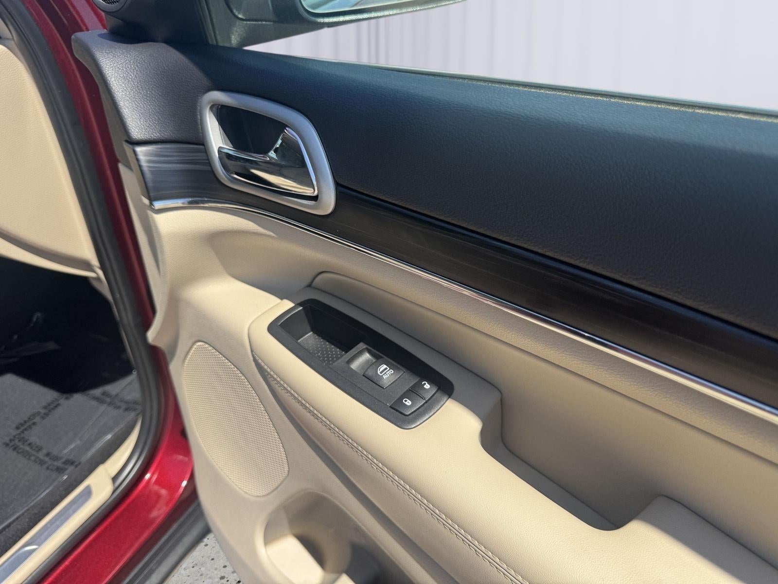2020 Jeep GRAND CHEROKEE Limited