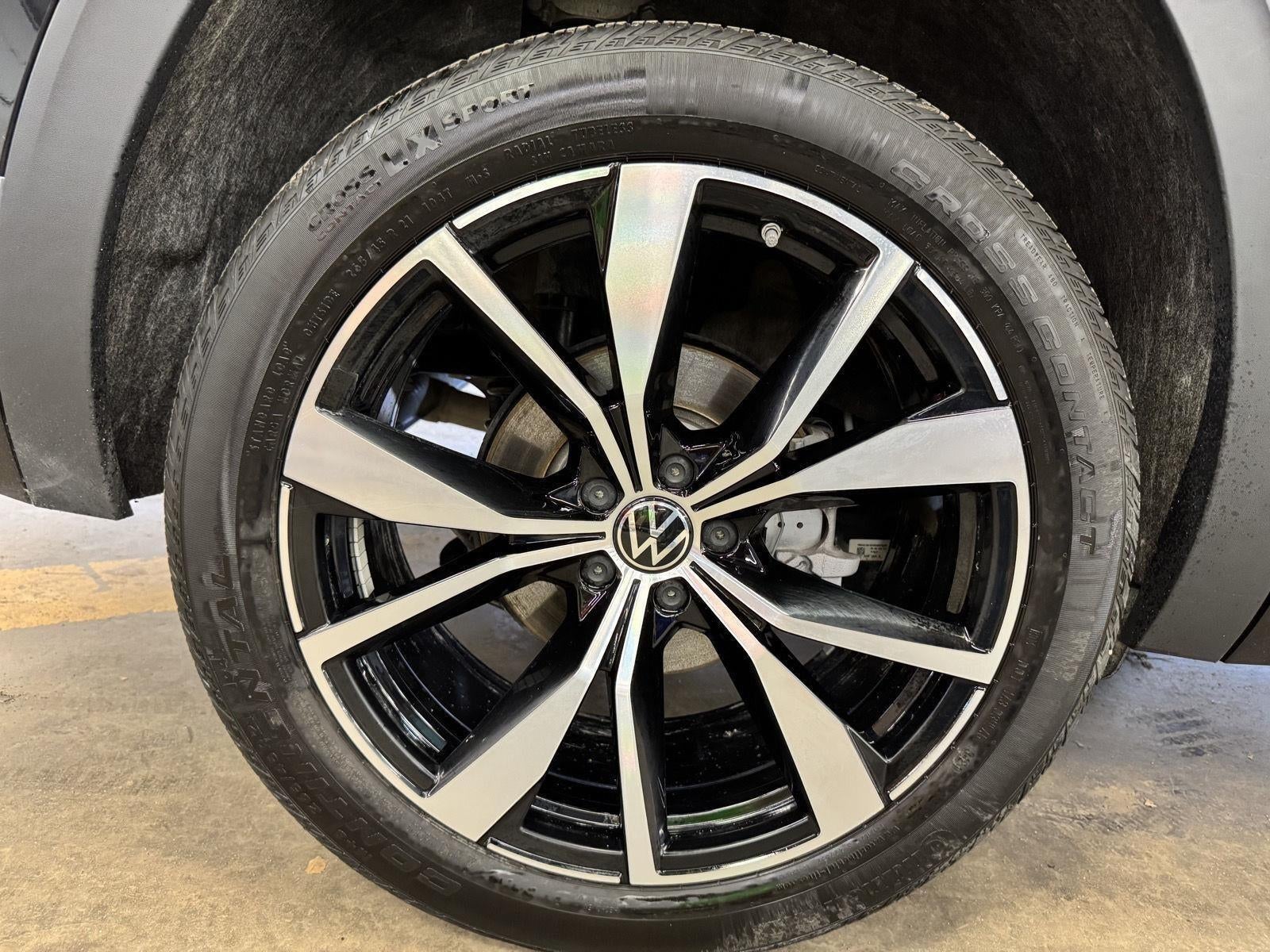 2025 Volkswagen Atlas 2.0T SEL Premium R-Line