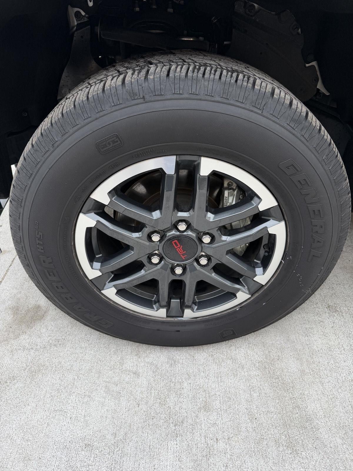 2025 Toyota Tacoma TRD Sport